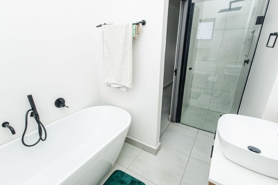 4 Bedroom Property for Sale in Woodland Hills Bergendal Free State